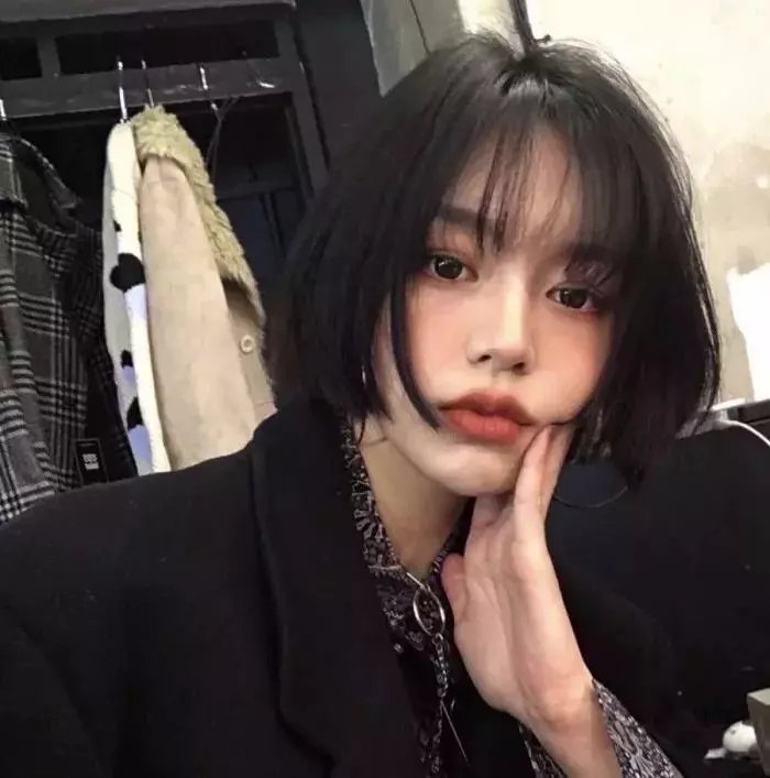 谜一样的双眼